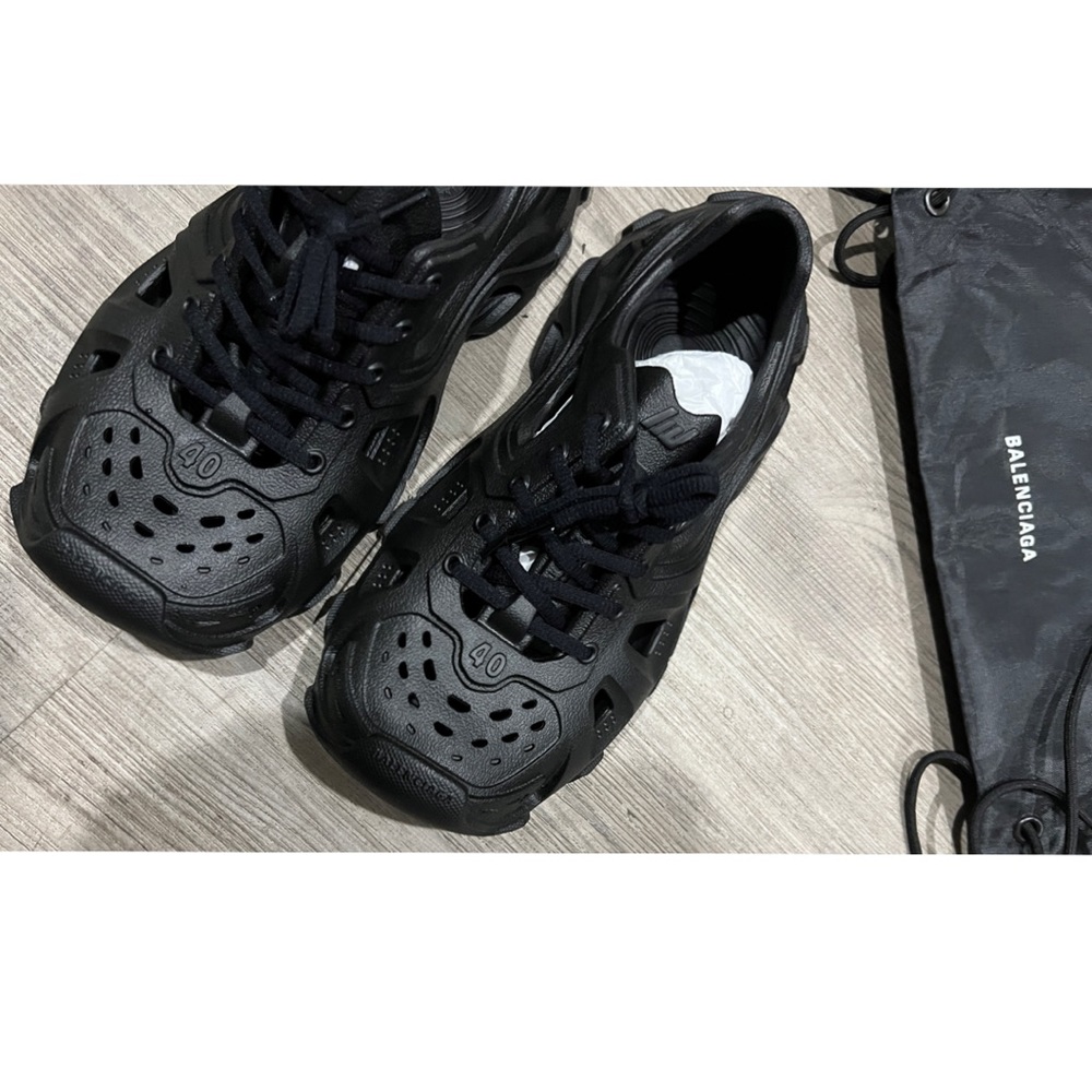 Balenciagas womens new lace up rubber sneakers size 40 (10) fit a little big